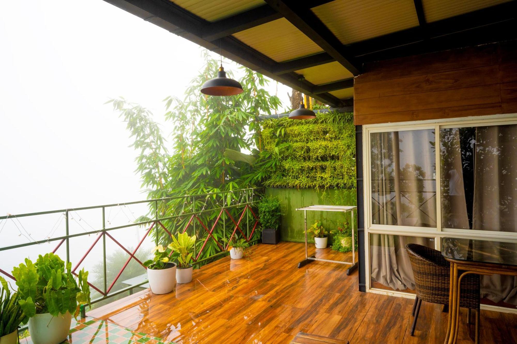 Mount Stratus Resort Vayalada Balussery Exterior foto