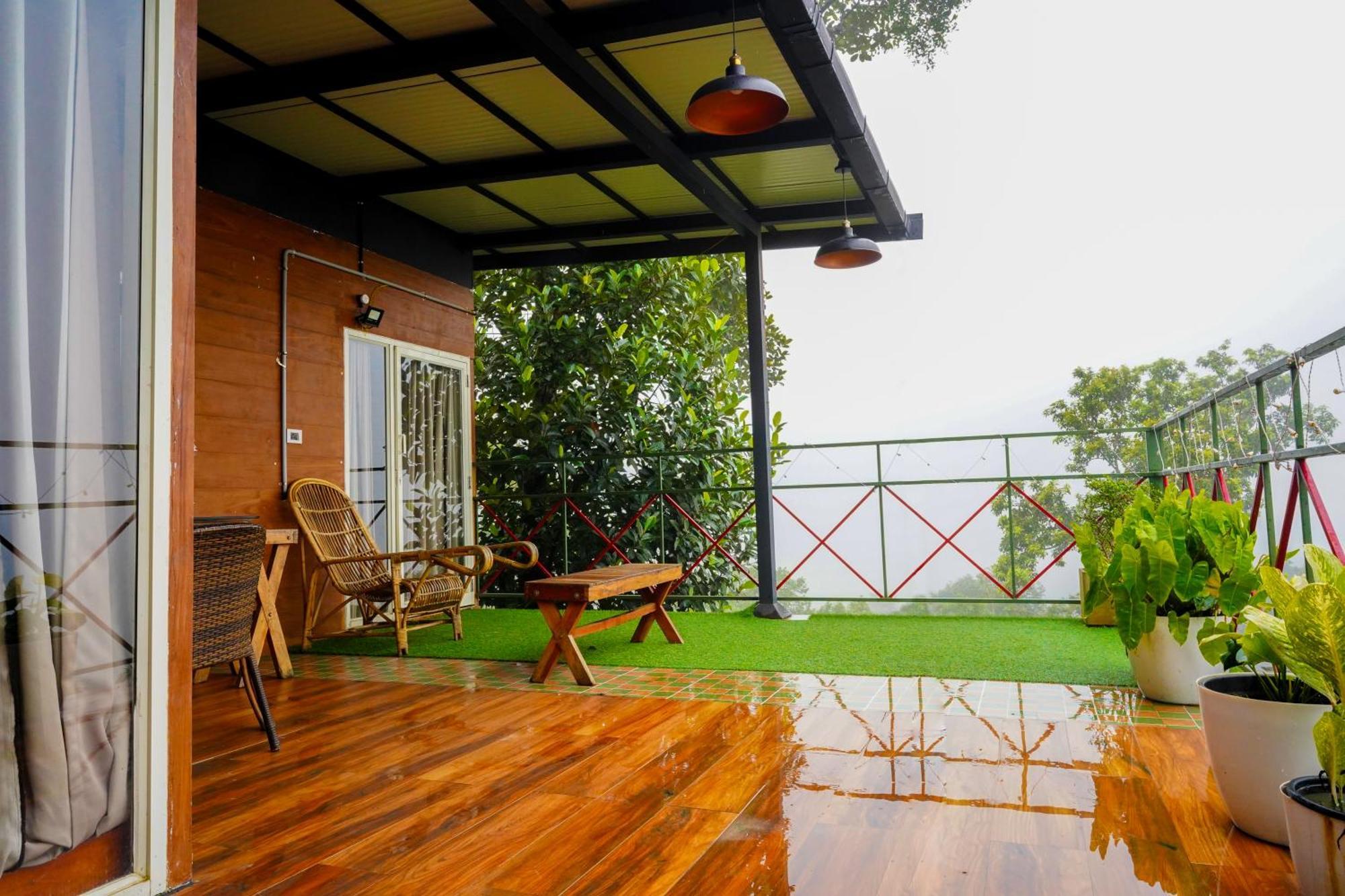 Mount Stratus Resort Vayalada Balussery Exterior foto